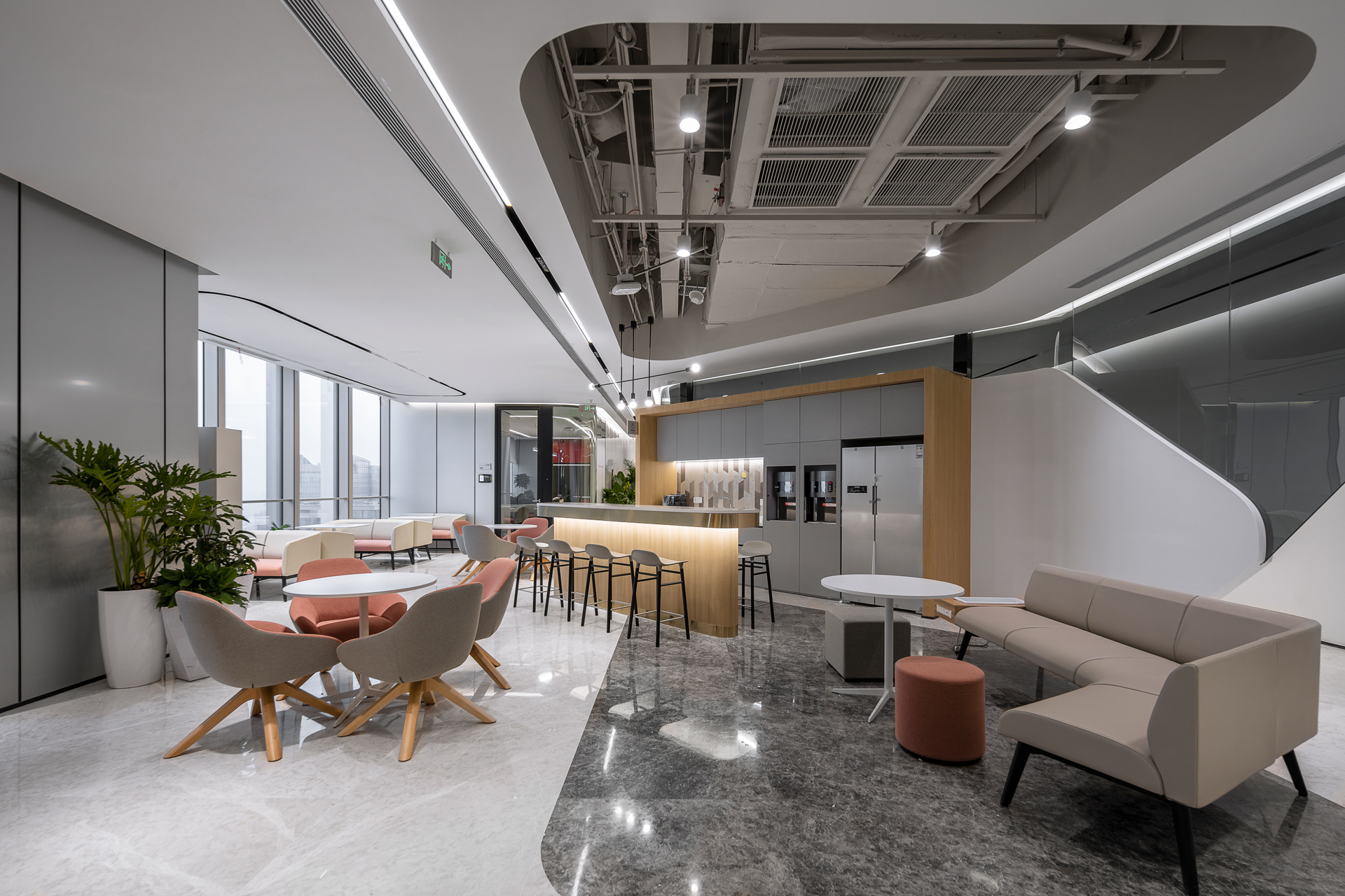 Healthy Office Spaces in the Tech Industry: Encouraging Innovation