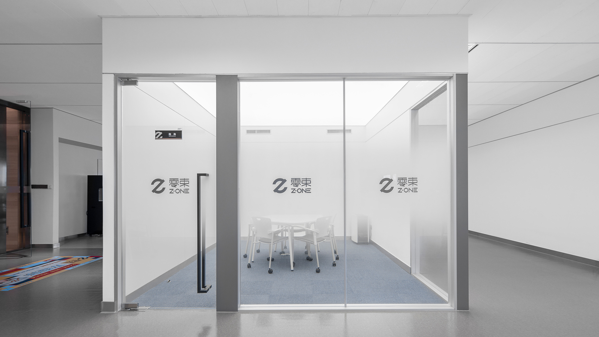 Z-ONE: Observing office space from a new perspective