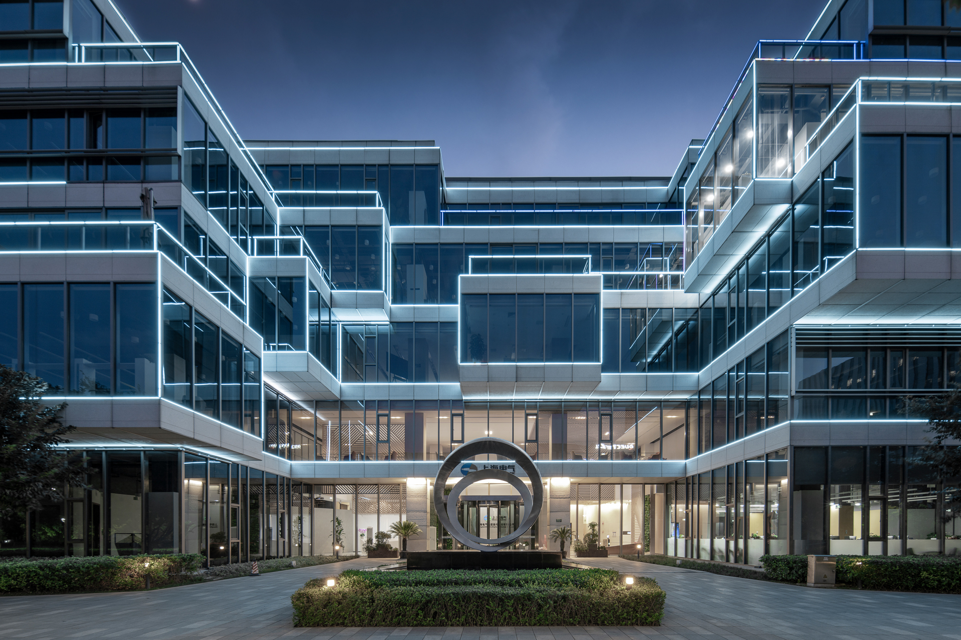 SEDT: Leading the trend of digital innovation