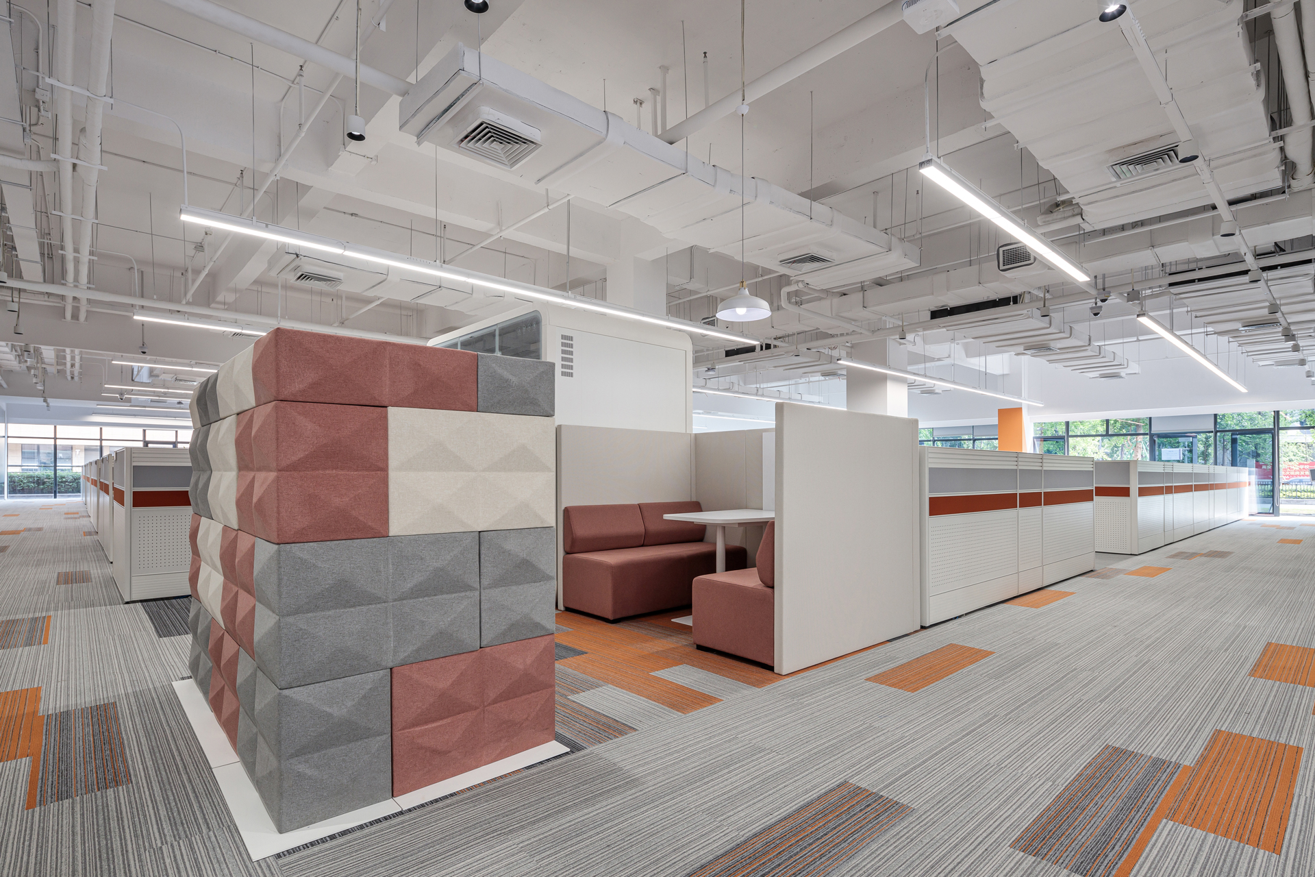 Efficient and agile office space for High-Technology industry