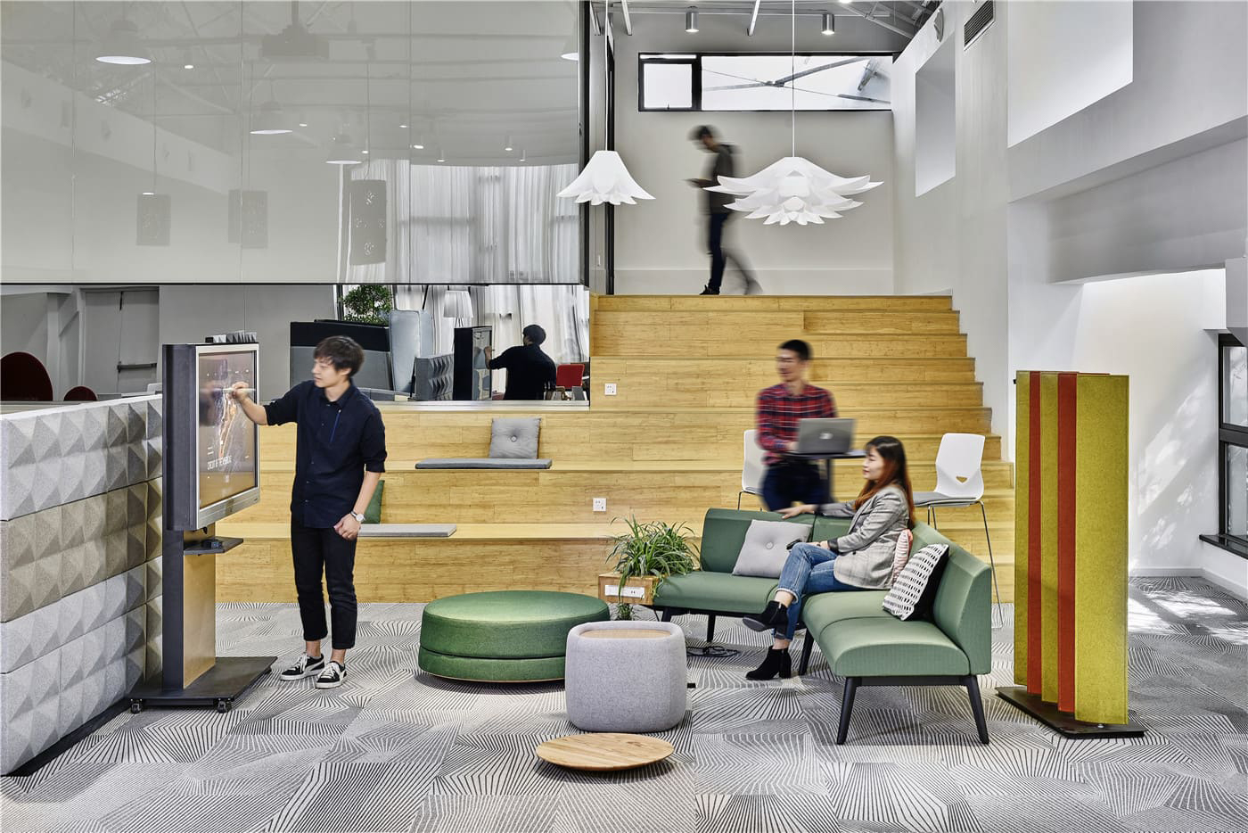 Smart Collaboration in Cabana's Embrace