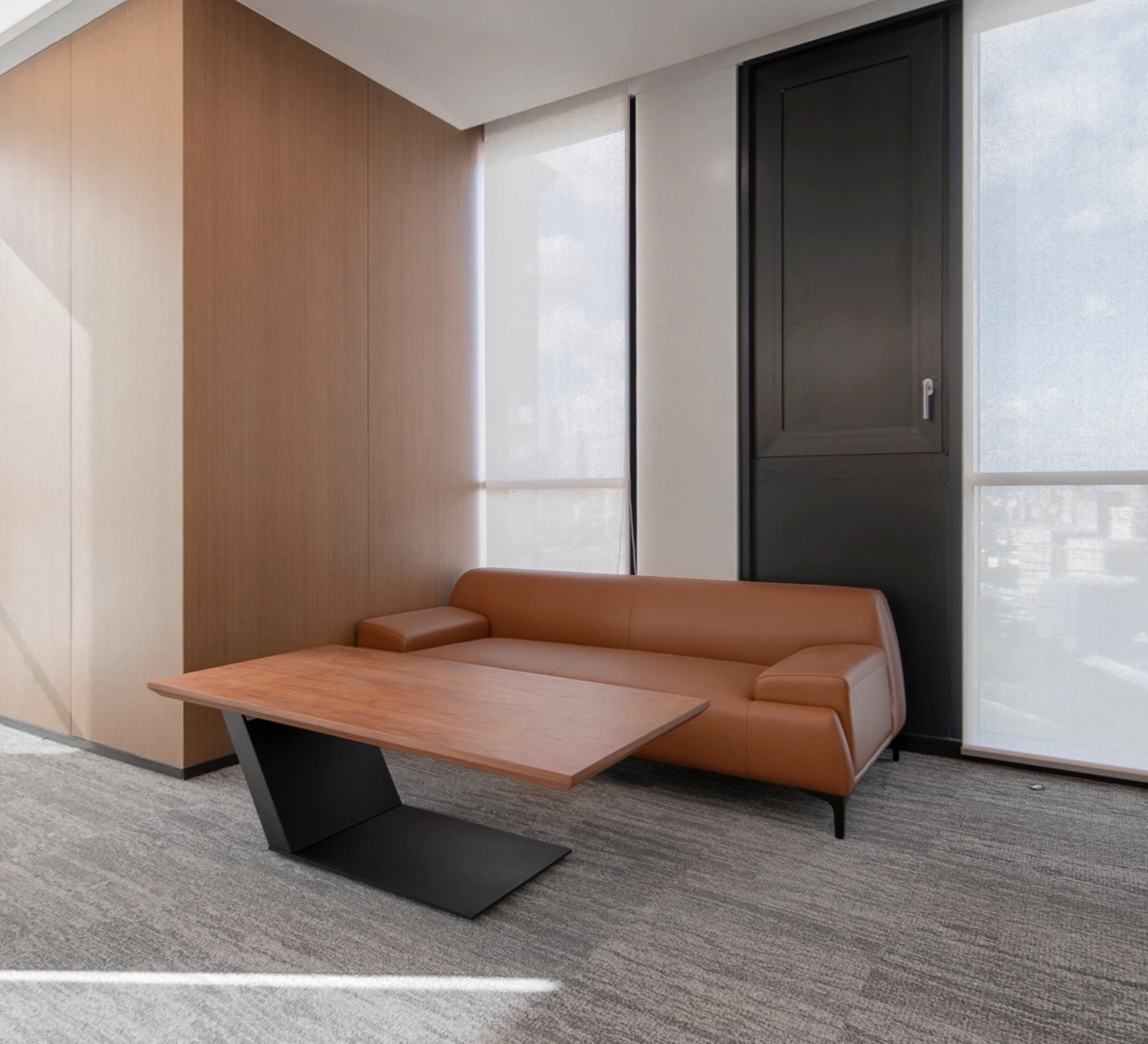 Ergonomic Comfort for Work and Relaxation