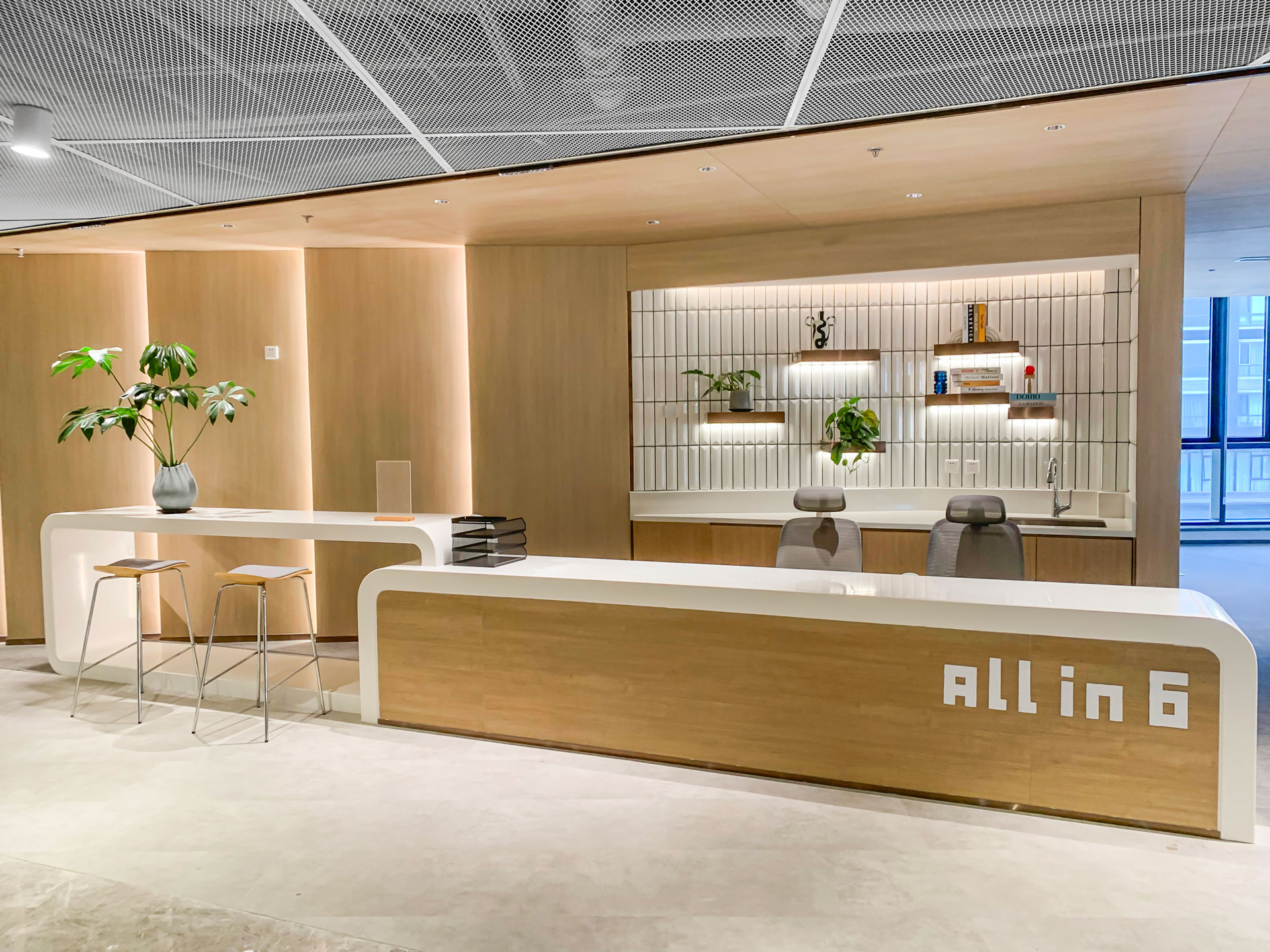 All in 6: An Ideal Co-working Space, Writing a New Urban Chapter